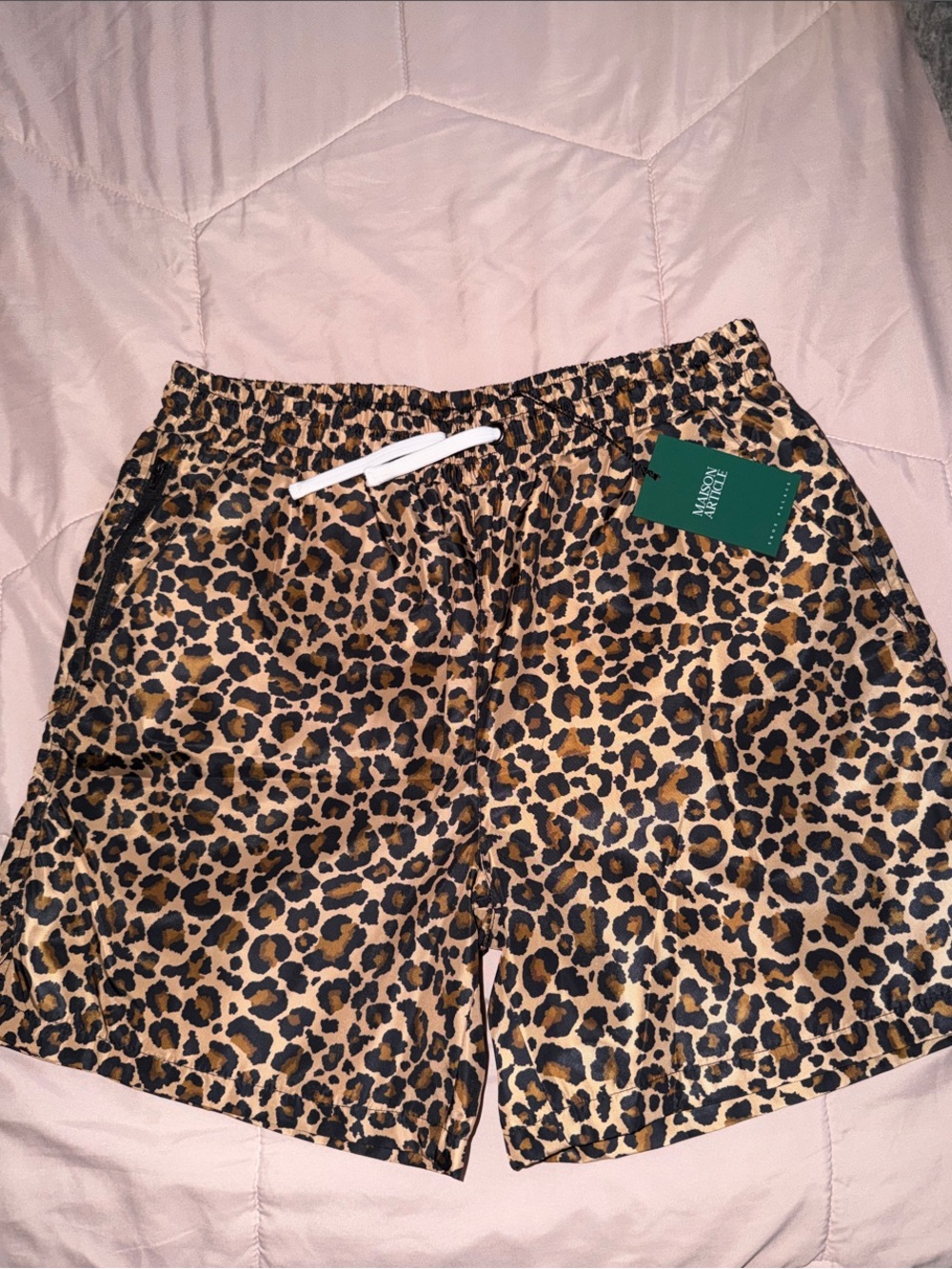 Maison article Animal-Print Drawstring Shorts in Tan and Black